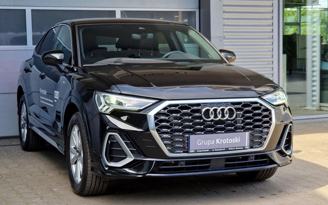 Audi Q3 cena 238900 przebieg: 8000, rok produkcji 2023 z Zbąszynek małe 781